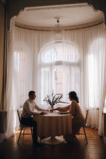 Fotógrafo de casamento Asya Sharkova (asya11). Foto de 3 de maio 2022