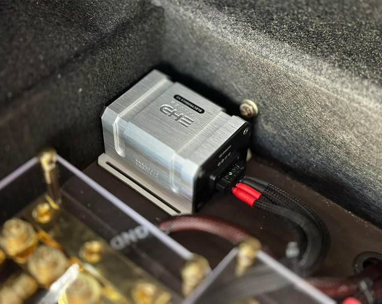 carveryさんが投稿したカーオーディオ・オーディオ・アンプ・Harmonic Harmony・carveryに関するカスタム事例の投稿画像3枚目