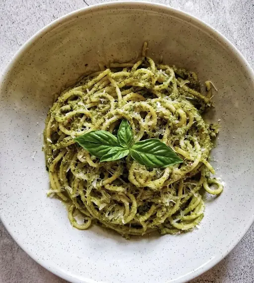 Burnt Garlic Pesto Spaghetti