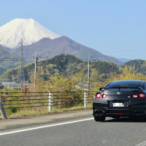 NISSAN GT-R R35