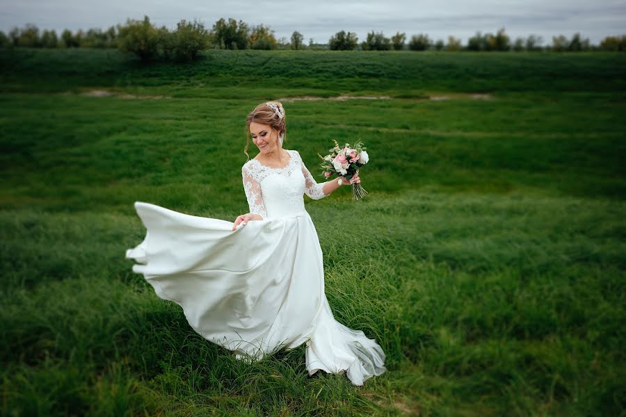 Fotografo di matrimoni Elya Zmanovskaya (ellyz). Foto del 9 settembre 2018