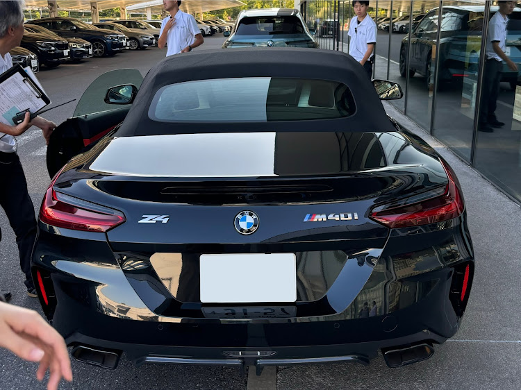 Mandelstamさんが投稿した暑い、、暑いぞおおお！！・8月もよろしくお願いします・BMW・Z4ロードスター・M4 competitionに関するカスタム事例の投稿画像1枚目