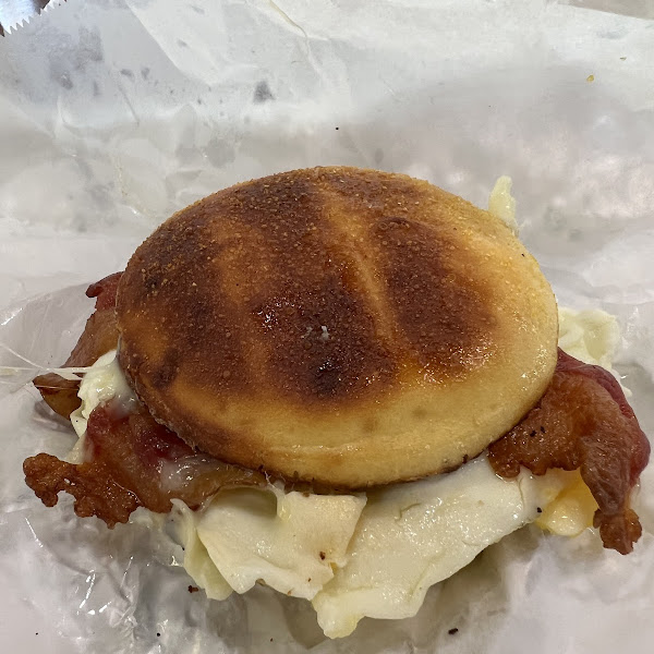 GF English Muffin breakfast sandwich, SOOO good!