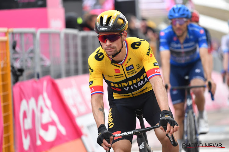 Primož Roglič prijst zich gelukkig in de Giro: "Blij dat we dat niet moeten doen"