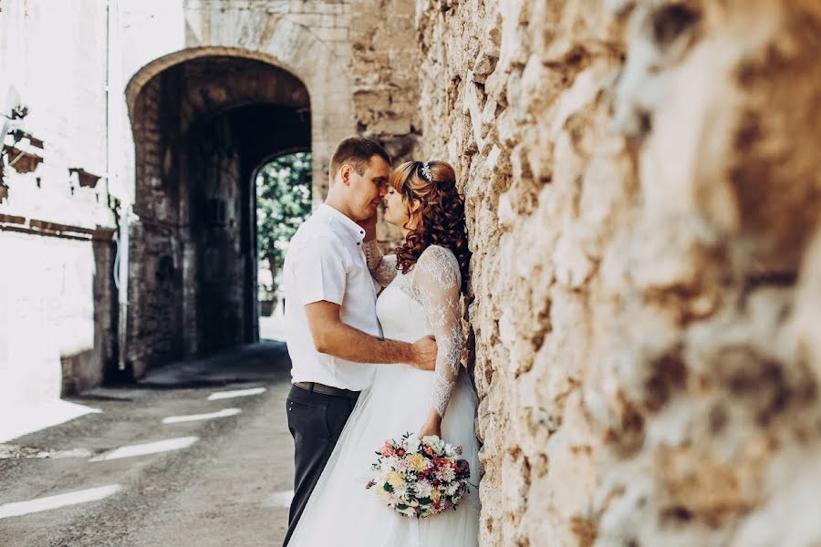 Fotografo di matrimoni Arina Polirina (arinapolirina). Foto del 9 novembre 2020