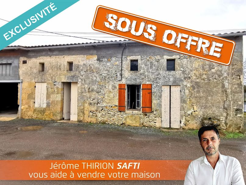 Vente maison 4 pièces 168 m² à Saint-Savin (33920), 68 000 €