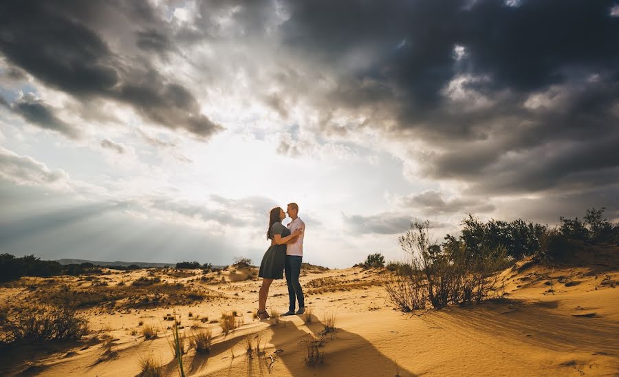 Fotografo di matrimoni Olga Braga (bragas). Foto del 16 aprile 2019