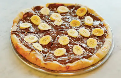 Chocolate Banana Pizza