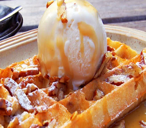 Butterscotch Crunchy Waffles + IceCream 150ML