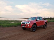 Never short of admiring glances, the AT35 treatment makes this Isuzu really stand out. Picture: PHUTI MPYANE