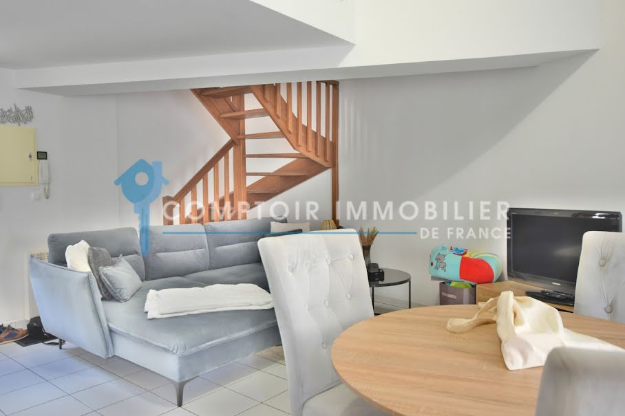 Vente maison  148 m² à Nimes (30000), 196 000 €