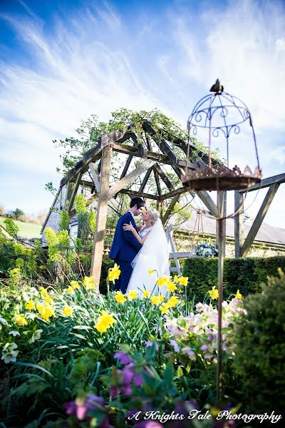 Wedding photographer Adam Knight (aknightstale). Photo of 10 August 2017