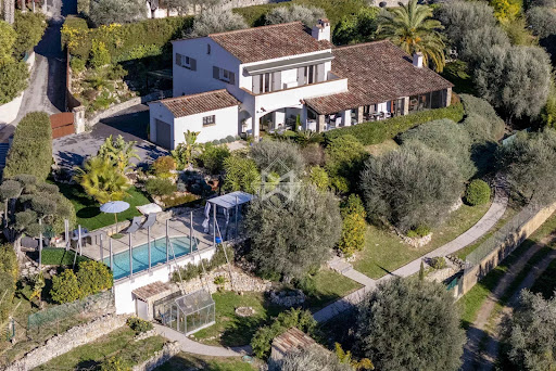 Villa avec piscine 1