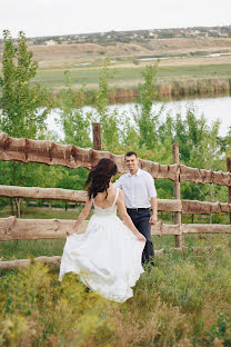 Fotógrafo de casamento Viktoriya Romenskaya (romenskayavika). Foto de 9 de agosto 2019