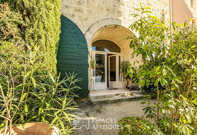 Appartement avec terrasse et piscine 12