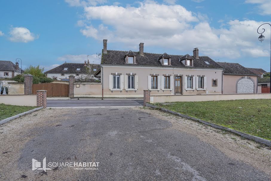 Vente maison 6 pièces 135 m² à Brion (89400), 98 000 €