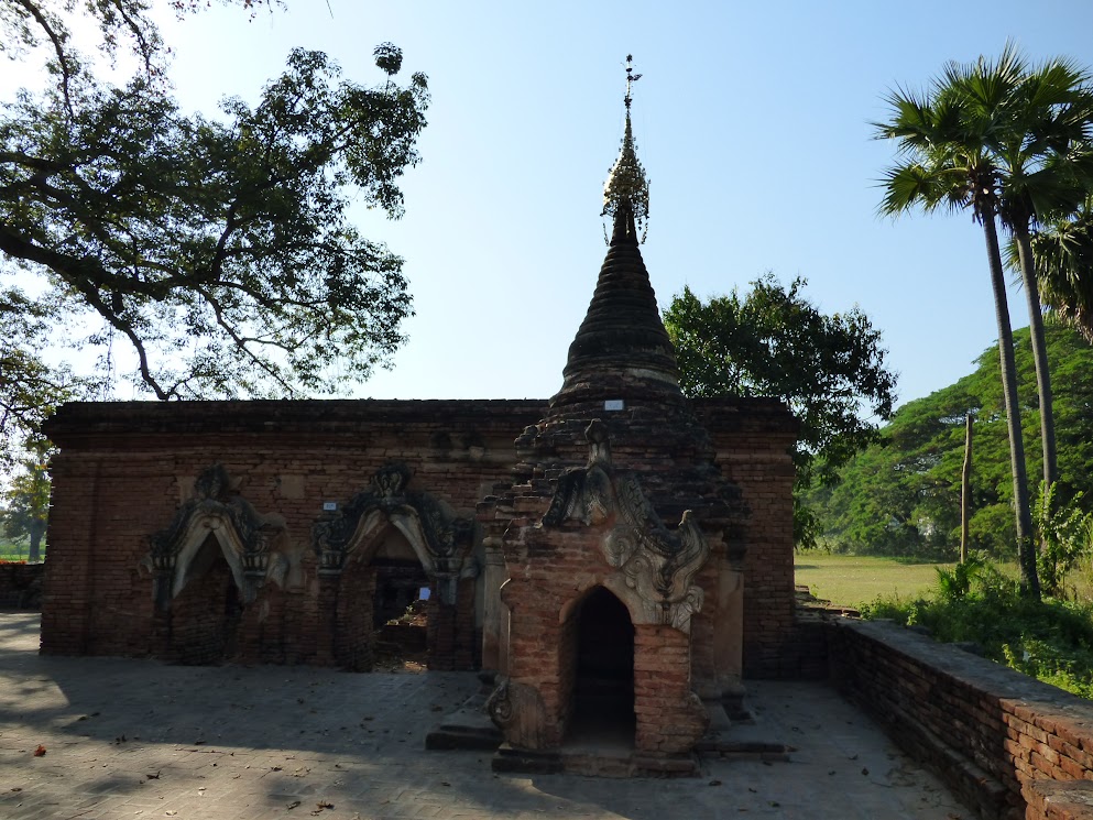 yadana sinme pagoda - inwa - ava