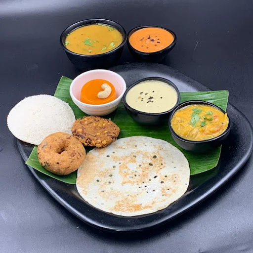 Plain Uttapam Platter