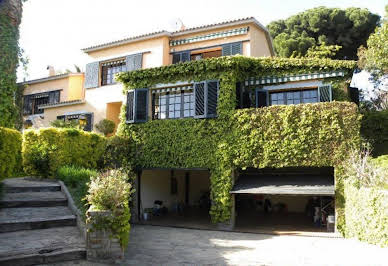 Villa with pool and terrace 5