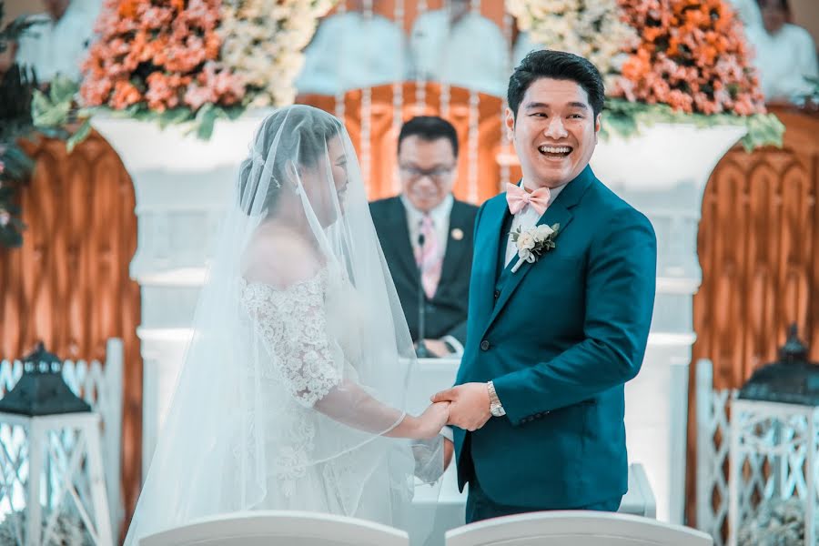 Wedding photographer Mark Louie Vasquez (cupcakecinema). Photo of 31 January 2019