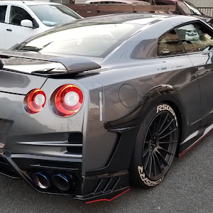 NISSAN GT-R