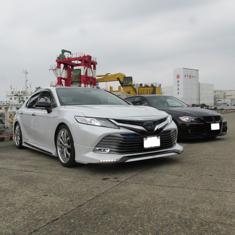 カムリの久し振りの友人の愛車とコラボレーション・初の外車とコラボレーション・E90とAXVH70・連休初日は友人とプチオフ・大人のセダン、ミーティングに関するカスタム事例の投稿画像8枚目