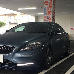 V40 T4