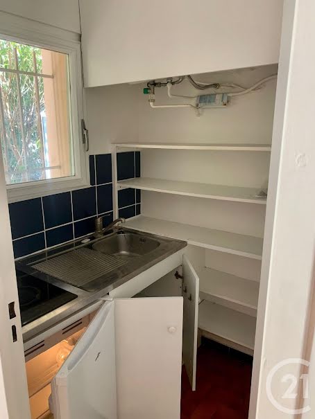 Location  appartement 1 pièce 19 m² à Montpellier (34000), 423 €