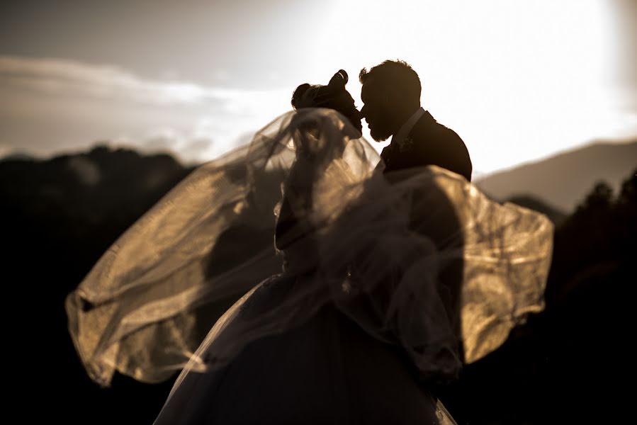 Fotografo di matrimoni Andrea Viviani (viviani). Foto del 15 aprile 2022