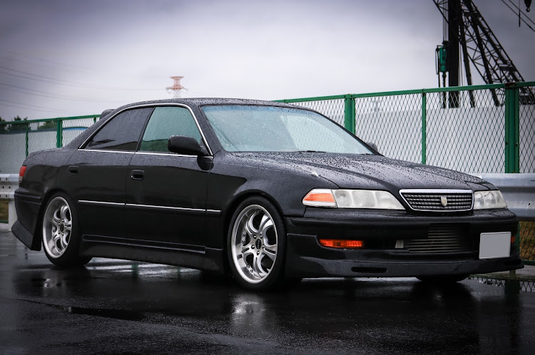 マークIIのJZX100・ツアラーV・1JZ・車高調整・ドリ車に関するカスタム事例の投稿画像1枚目