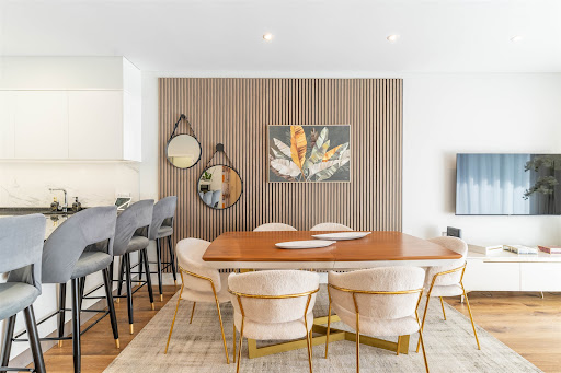 Prestige apartment / penthouse for sale in Funchal (Portugal) - Dining room with adjacent open kitchen