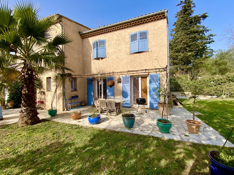 Vente villa 6 pièces 204 m² à Peymeinade (06530), 750 000 €