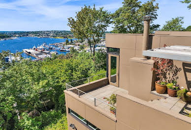 Maison avec jardin et terrasse 3