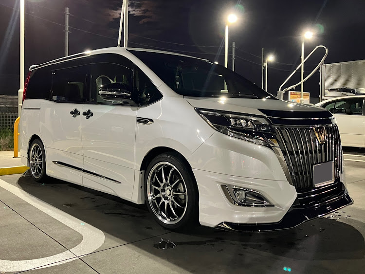 エスクァイアのZRR80G・ノア ヴォクシー エスクァイア・COX ボディーダンパー・自己満足・ボディー補強に関するカスタム事例の投稿画像5枚目