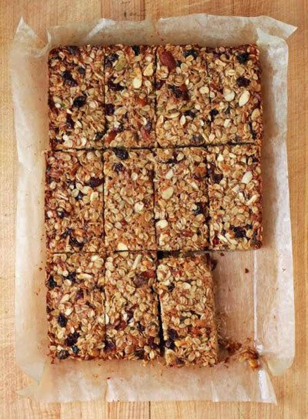 HOMEMADE SWEET N SALTY GRANOLA BARS_image