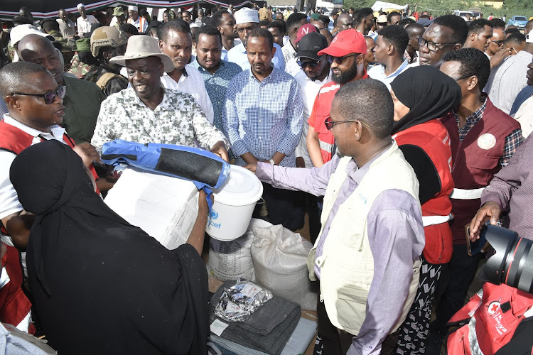 Deputy President Rigathi Gachagua leads in the distribution of food and non-food items to flood victims in Bula Sheikh, Garissa town.