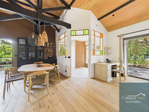 Villa with pool and terrace 5