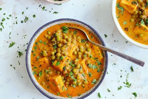 Matar Paneer