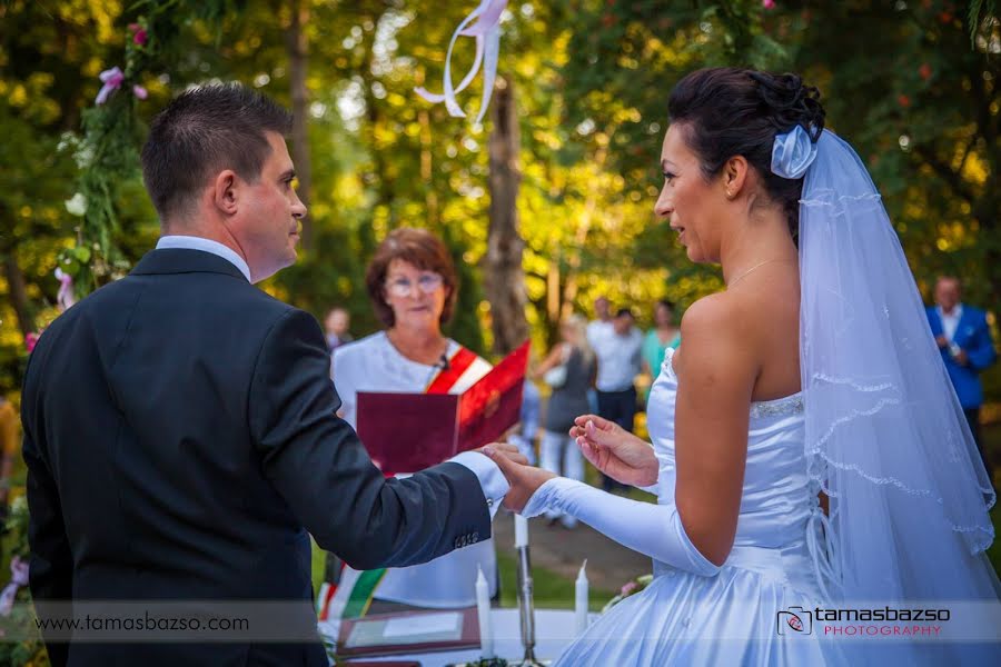 Fotógrafo de bodas Tamas Bazso (tamasbazso). Foto del 3 de marzo 2019