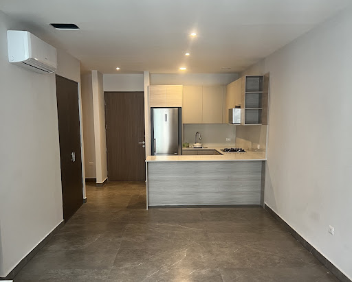 Apartment with pool 2