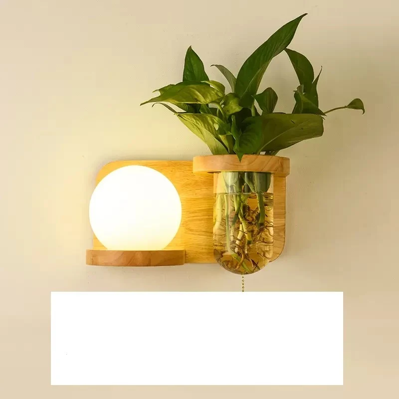Luminária de parede criativa com planta verde e madeira maciça. Decore corredores e quartos com esta beleza natural.