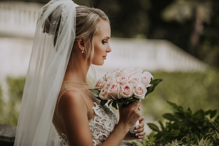 Fotografo di matrimoni Aleksandra Tikhanovskaya (alextiha). Foto del 2 dicembre 2019