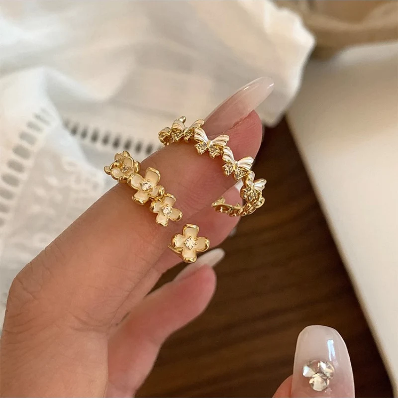 Anillo de flores mariposa para mujer, moda combinable con todo, accesorio elegante y versátil para cualquier ocasión, realza tu estilo.