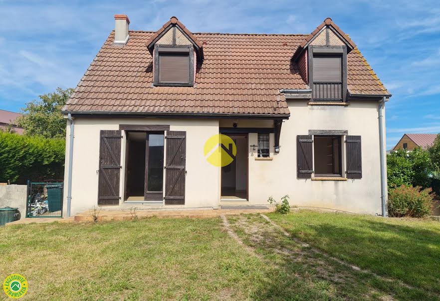 Vente maison 7 pièces 90 m² à Nérondes (18350), 119 900 €