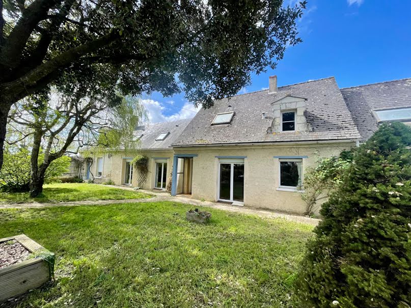 Vente maison 5 pièces 160 m² à Longué-Jumelles (49160), 160 000 €