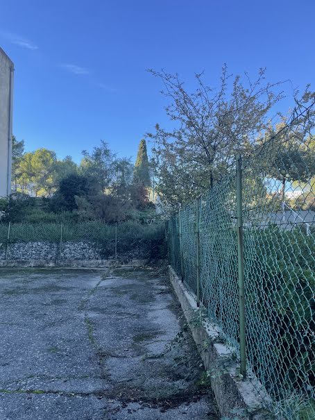 Location  parking   à La Roque-d'Anthéron (13640), 45 €