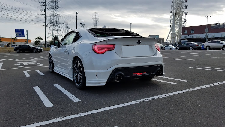 86のヴァレンティのバックフォグ・取り付け後・撮影会・仙台アウトレットに関するカスタム事例の投稿画像1枚目