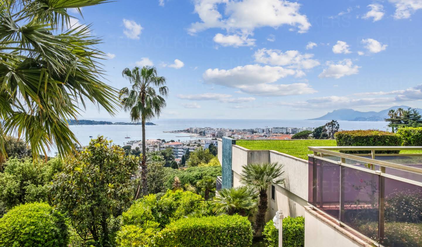 Villa avec piscine et terrasse Cannes