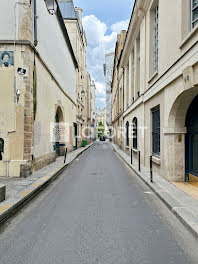 parking à Paris 4ème (75)