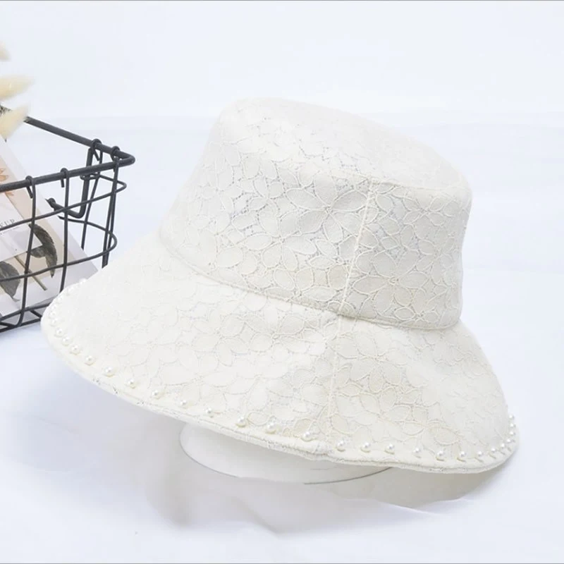 Title 5, Chapeau de soleil fin en dentelle et perles